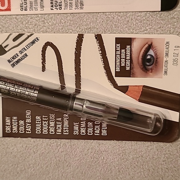 MAYBELLINE MAKEUP BUNDLE OF 6 ITEMS - Picture 5 of 9